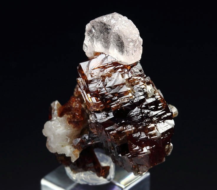 new find - gem FLUORAPATITE, GARNET var. SPESSARTINE