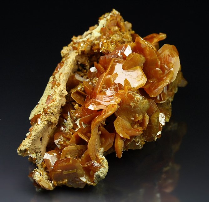 WULFENITE