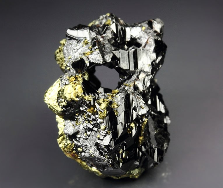 CHALCOPYRITE, skeletal SPHALERITE