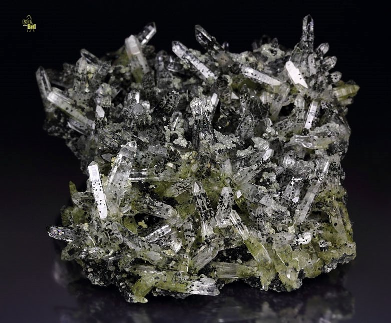 QUARTZ, CLINOCHLORE, MUSCOVITE