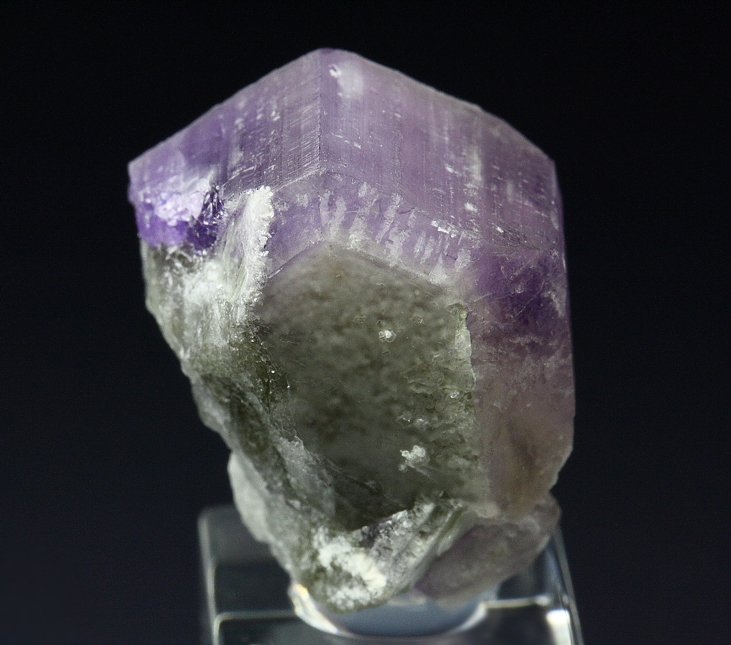 FLUORAPATITE, MUSCOVITE