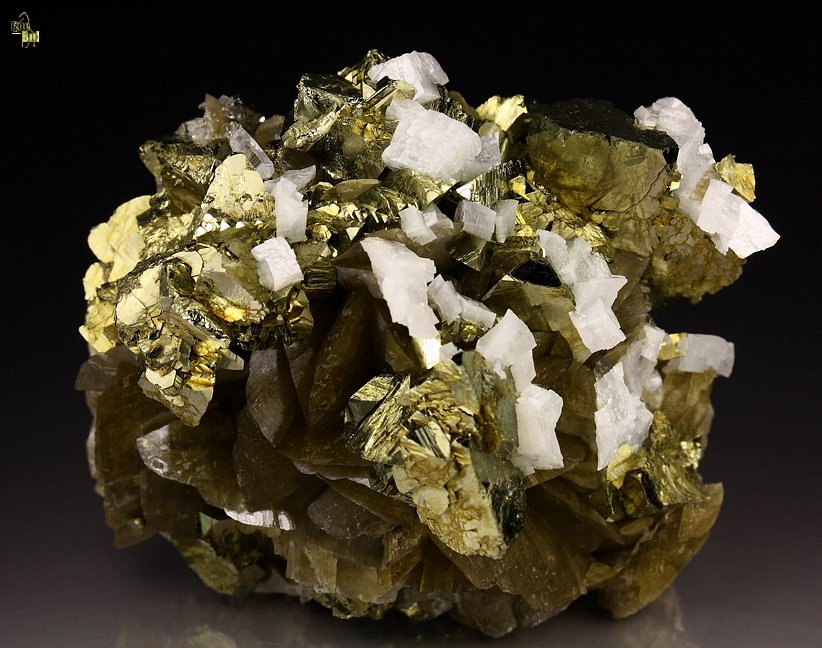 CHALCOPYRITE, SIDERITE, DOLOMITE