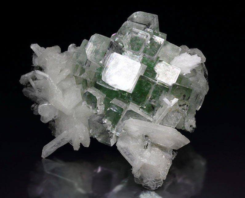 FLUORAPOPHYLLITE-(K) disco ball, STILBITE, MORDENITE 