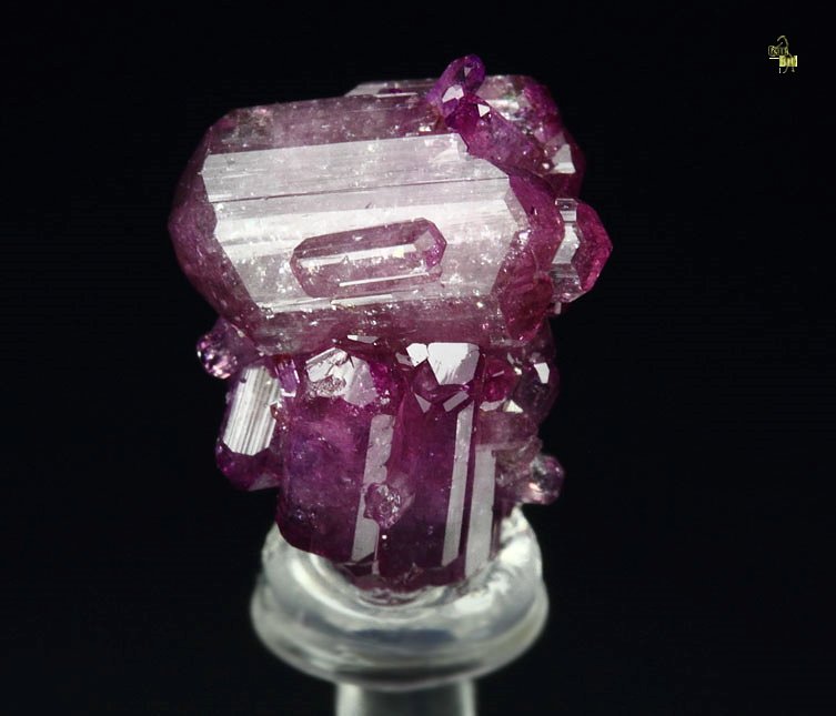 gem VESUVIANITE var. MANGANOAN