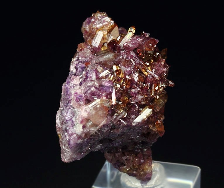 VESUVIANITE var. MANGANOAN