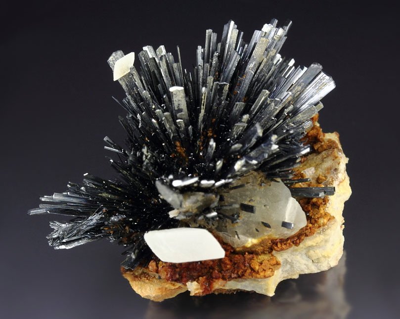 STIBNITE, CALCITE