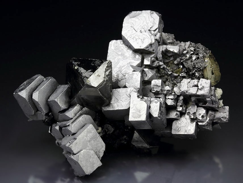 skeletal GALENA, SPHALERITE octahedron, PYRITE, QUARTZ