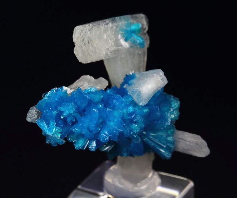 CAVANSITE, STILBITE