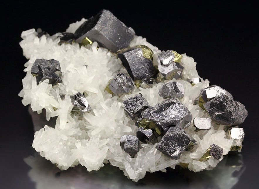 GALENA, CHALCOPYRITE, QUARTZ