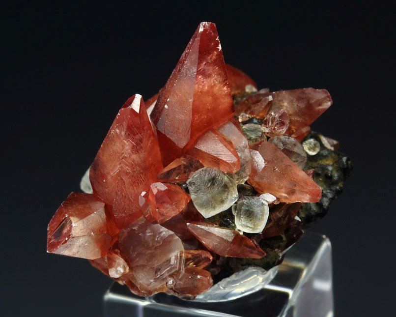 gem RHODOCHROSITE, FLUORITE