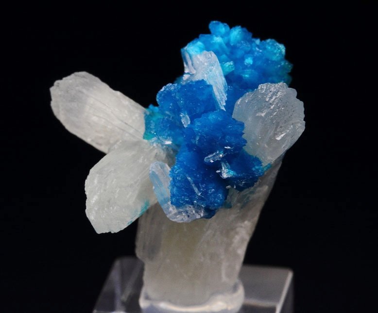 CAVANSITE, STILBITE