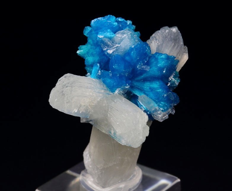 CAVANSITE, STILBITE