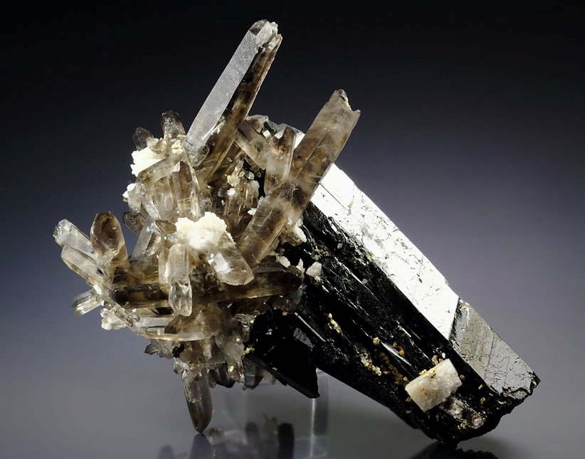 AEGIRINE, bi-terminated QUARTZ var. SMOKY, FELDSPAR