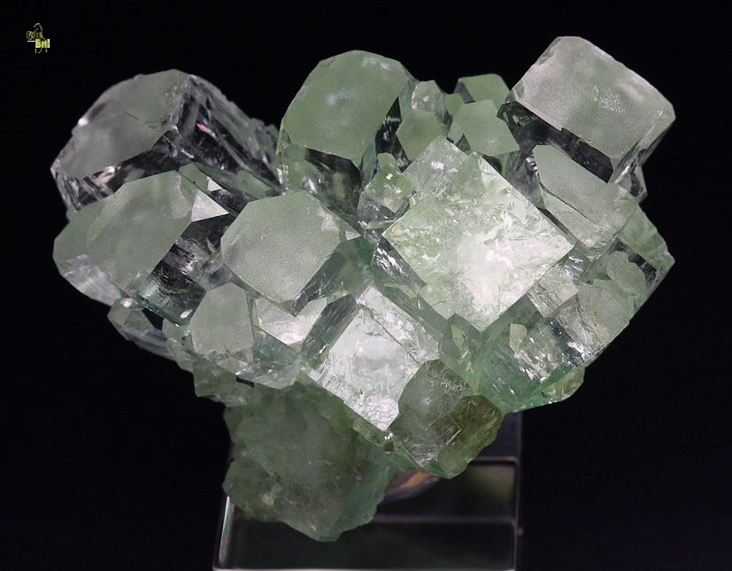 FLUORAPOPHYLLITE-(K) 