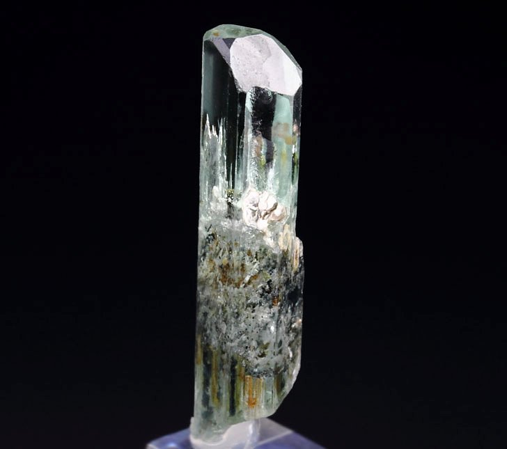 gem BERYL var. AQUAMARINE with HEMATITE inclusions