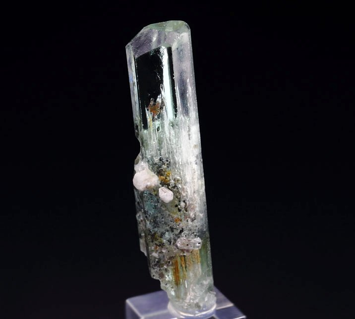 gem BERYL var. AQUAMARINE with HEMATITE inclusions