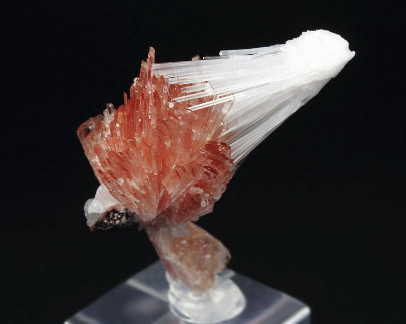 INESITE, NATROLITE