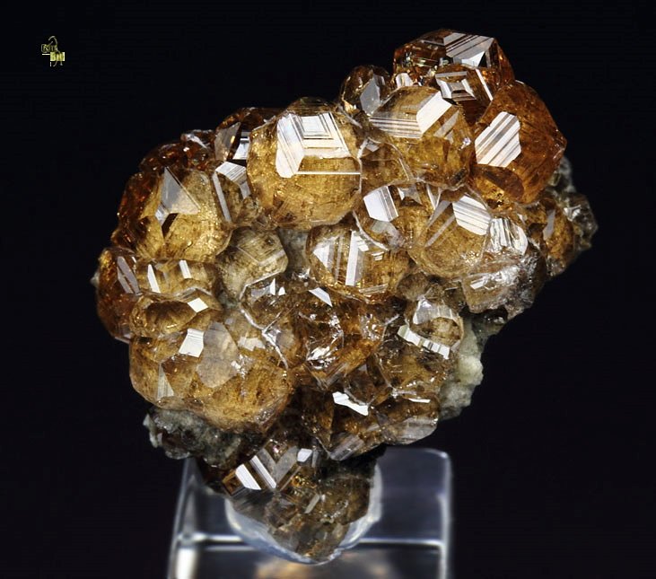 gem GARNET var. GROSSULAR