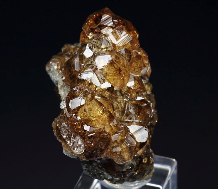 gem GARNET var. GROSSULAR