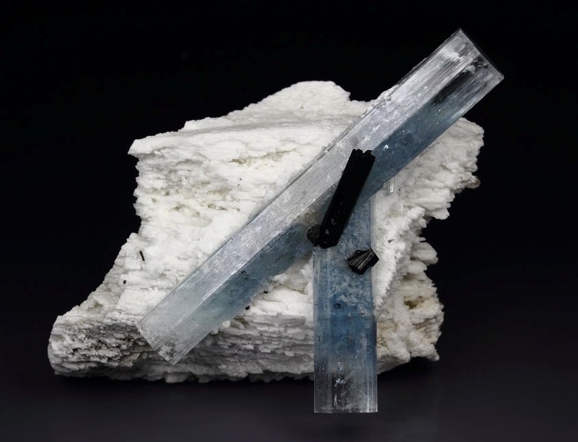 gem BERYL var. AQUAMARINE, TOURMALINE var. SCHORL, FELDSPAR