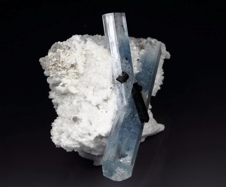 gem BERYL var. AQUAMARINE, TOURMALINE var. SCHORL, FELDSPAR