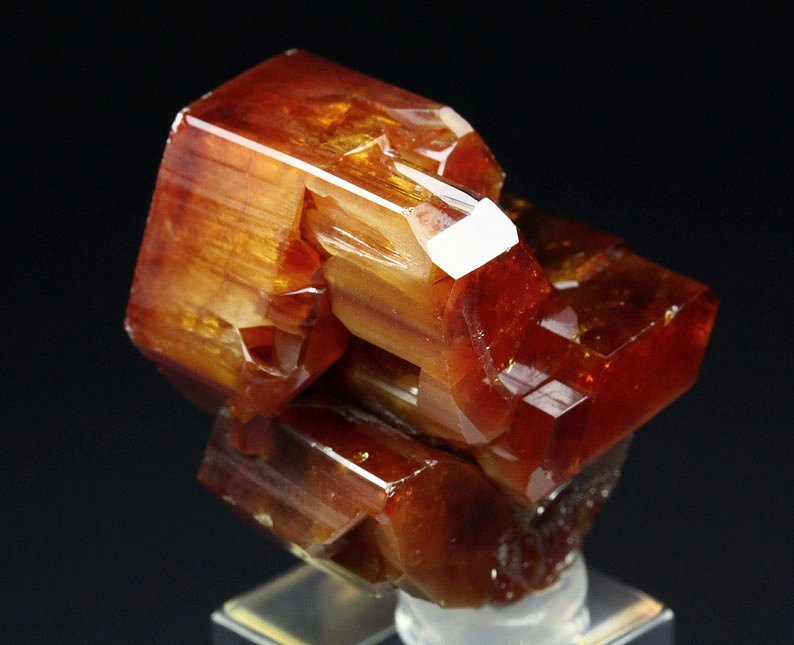 gemmy skeletal VANADINITE