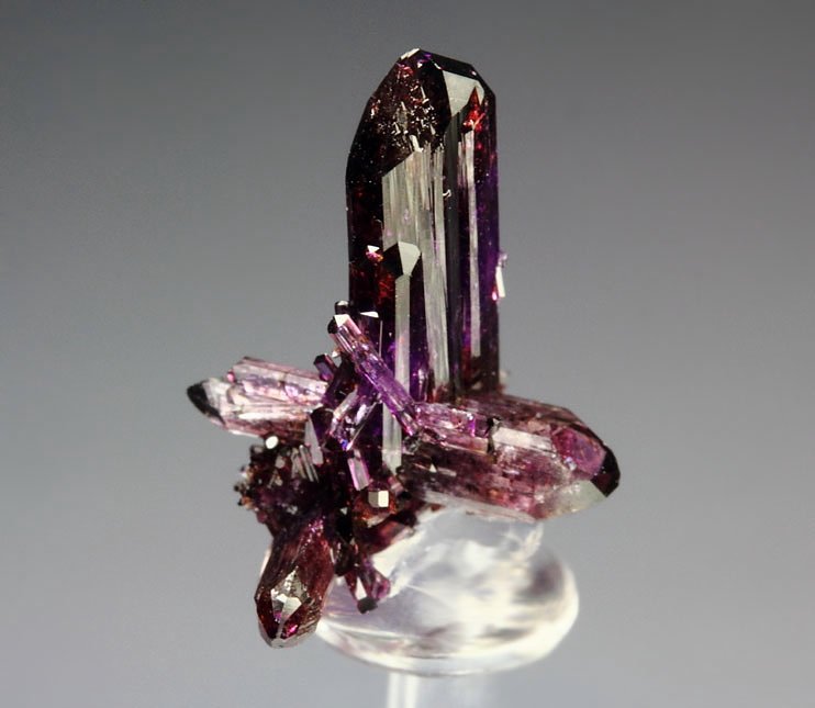 gem VESUVIANITE var. MANGANOAN