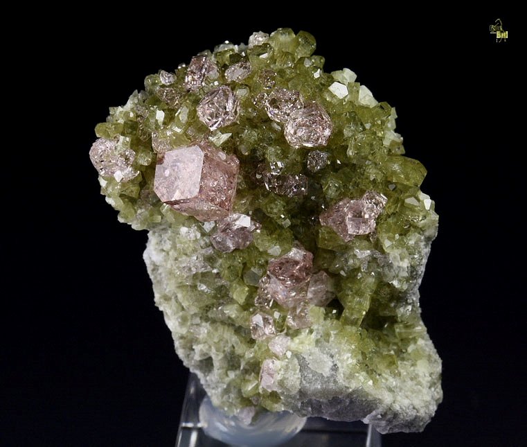 gem PINK GARNET var. GROSSULAR, DIOPSIDE