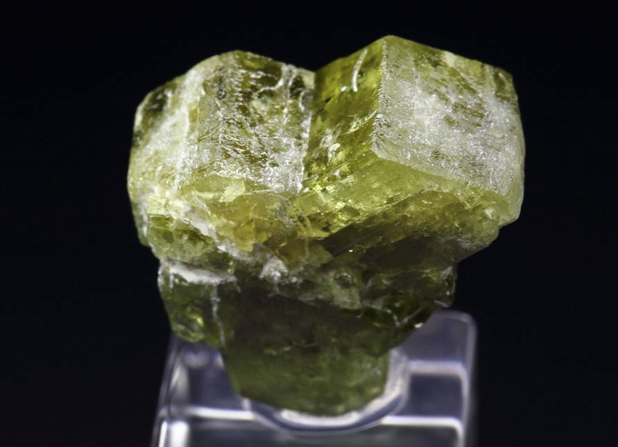 gemmy CHRYSOBERYL twinned