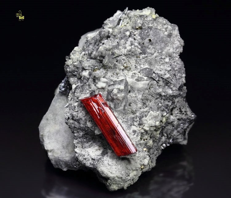 REALGAR, STIBNITE, PYRITE