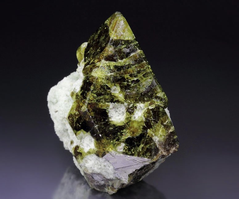 gemmy VESUVIANITE 