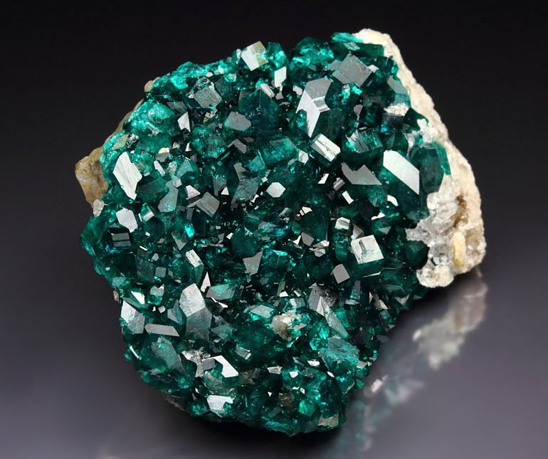 gem DIOPTASE