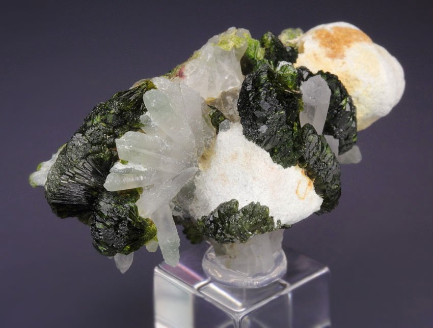 EPIDOTE, QUARTZ