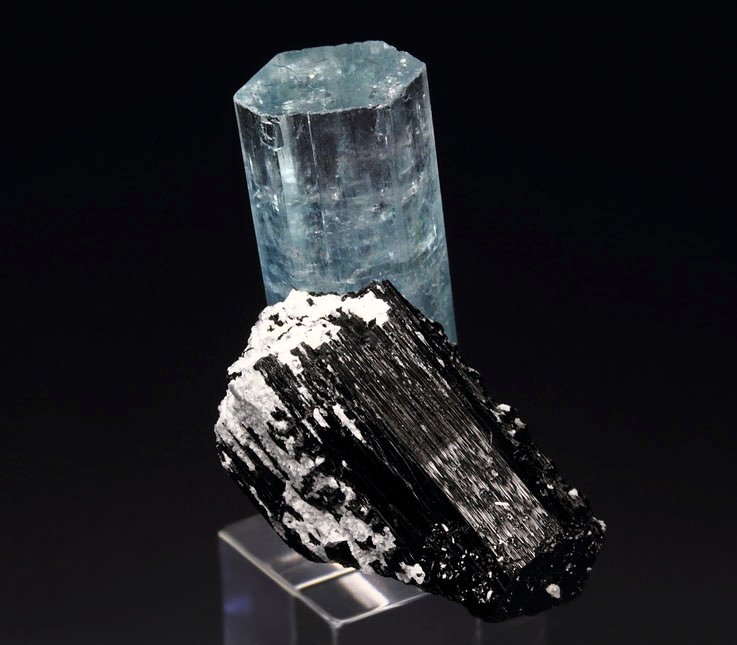gem BERYL var. AQUAMARINE, TOURMALINE var. SCHORL