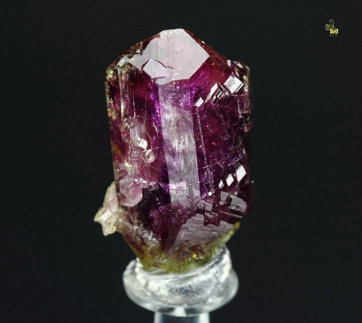 gemmy VESUVIANITE var. MANGANOAN