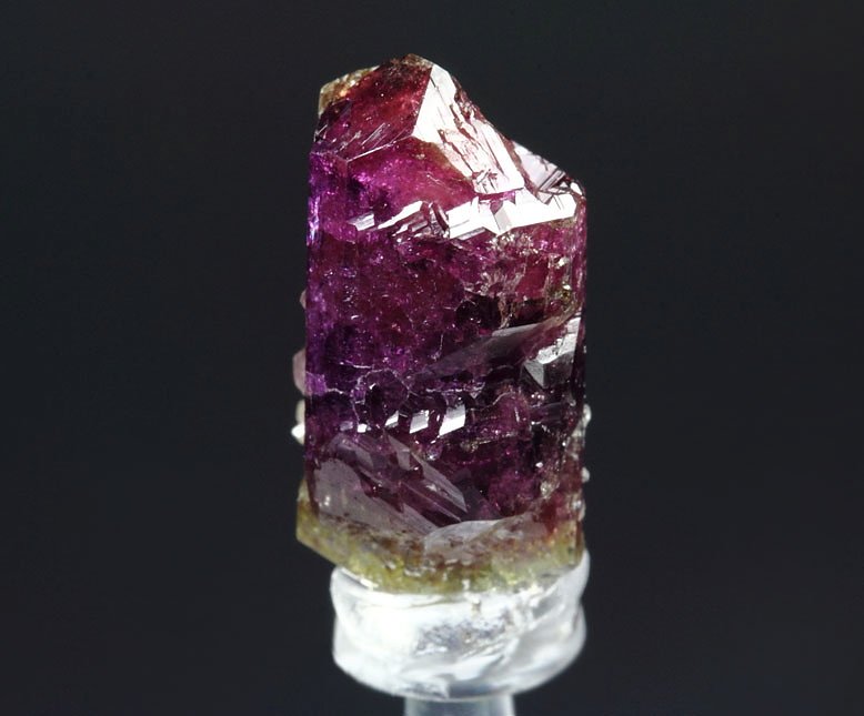 gemmy VESUVIANITE var. MANGANOAN