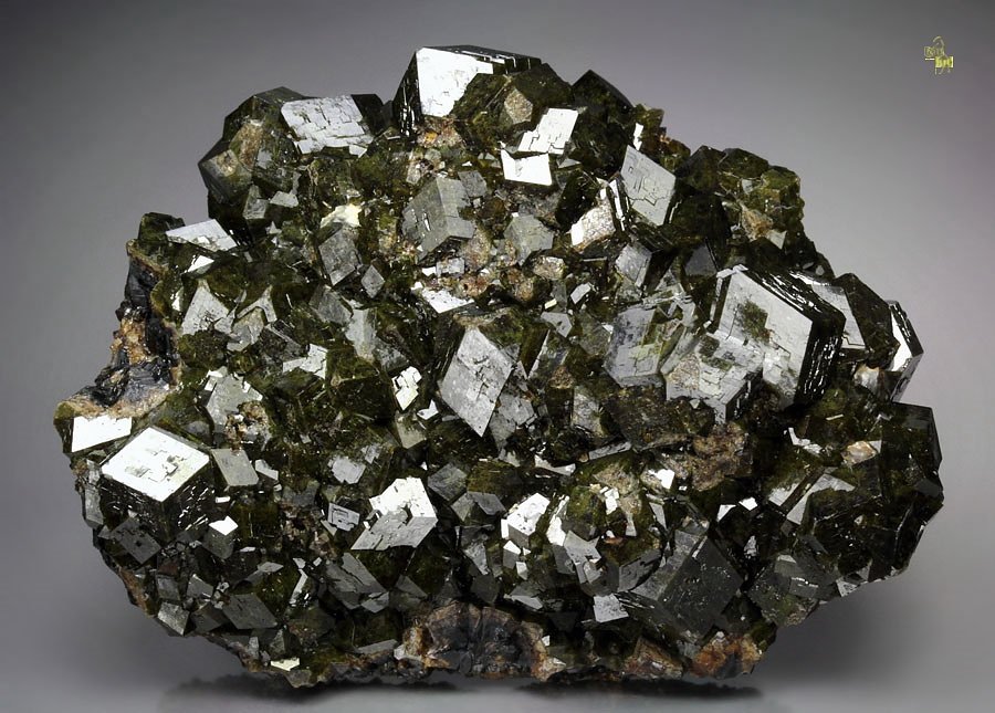 GARNET var. ANDRADITE