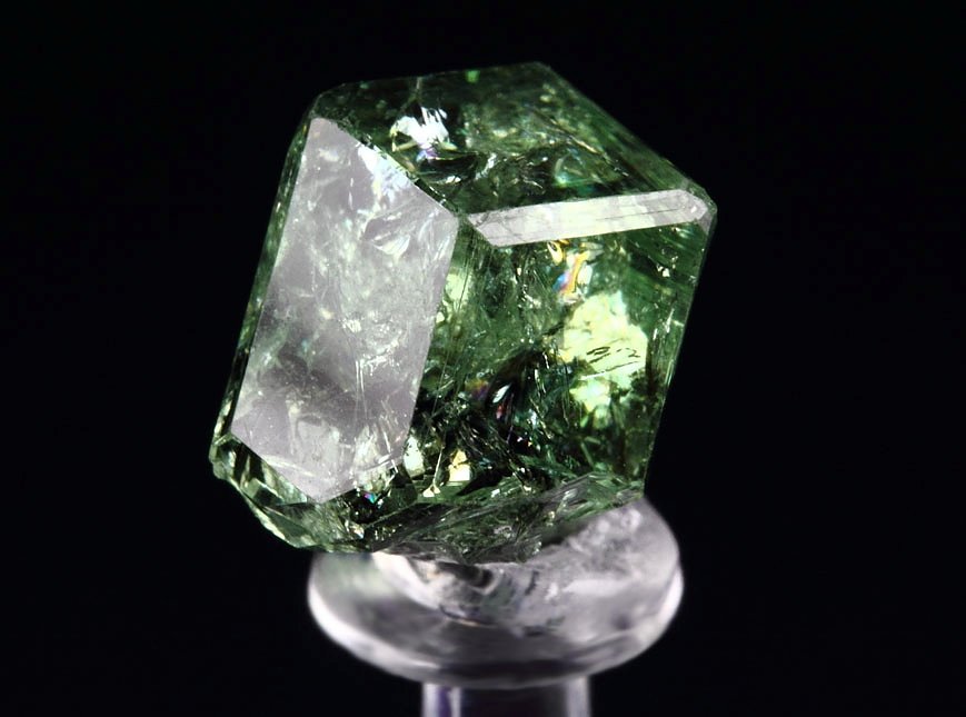 gem GARNET var. GROSSULAR var. TSAVORITE