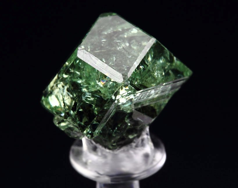 gem GARNET var. GROSSULAR var. TSAVORITE