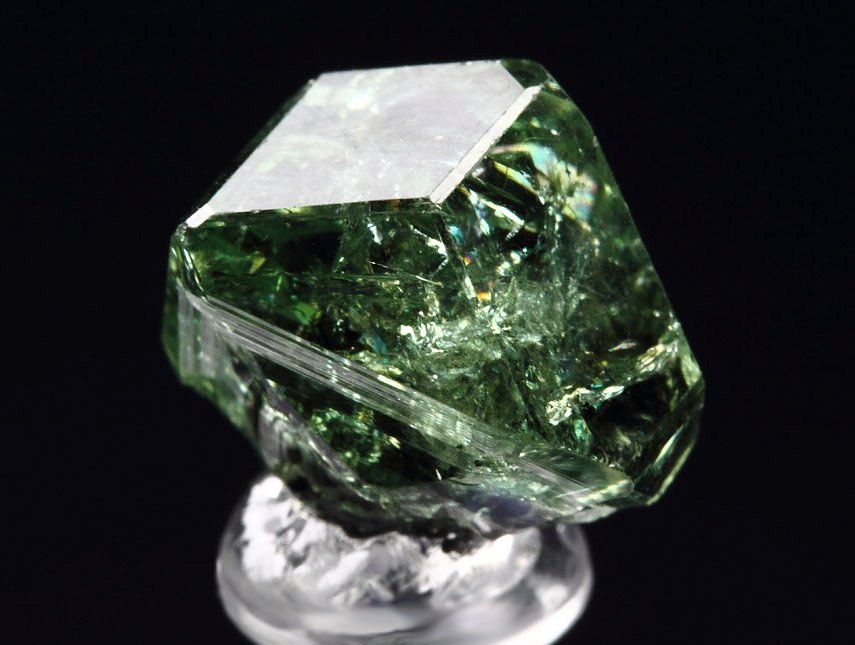 gem GARNET var. GROSSULAR var. TSAVORITE