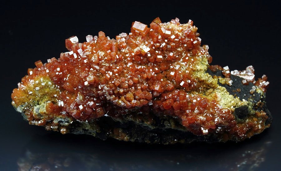 VANADINITE, GOETHITE