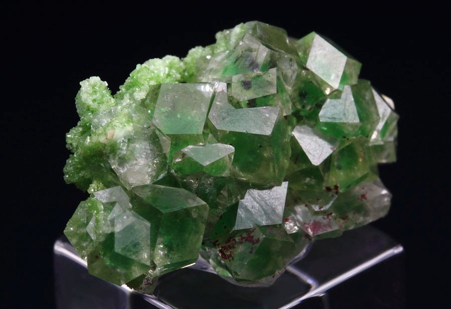 gem GARNET var. GROSSULAR with GREEN CHROMIAN PHANTOMS, DIOPSIDE