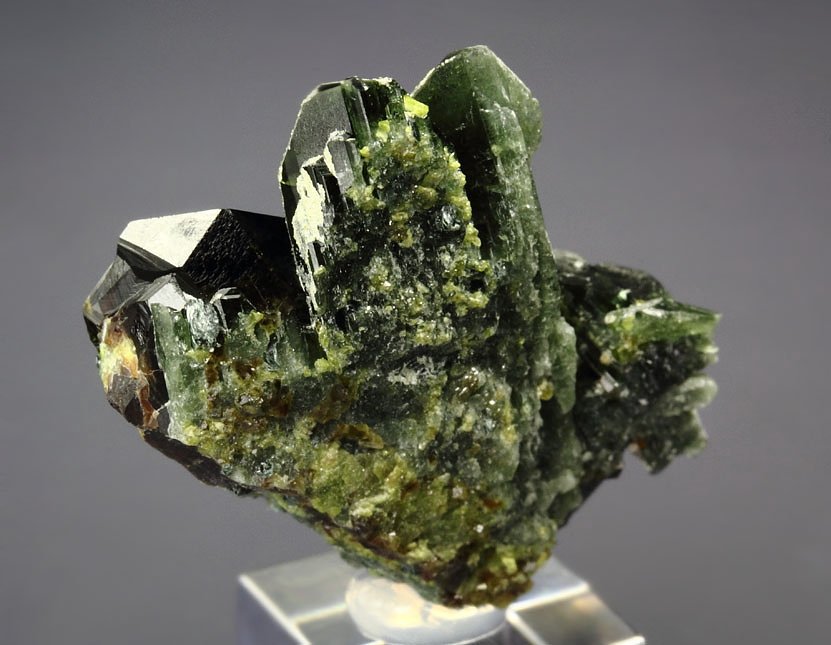 GARNET var. ANDRADITE, DIOPSIDE