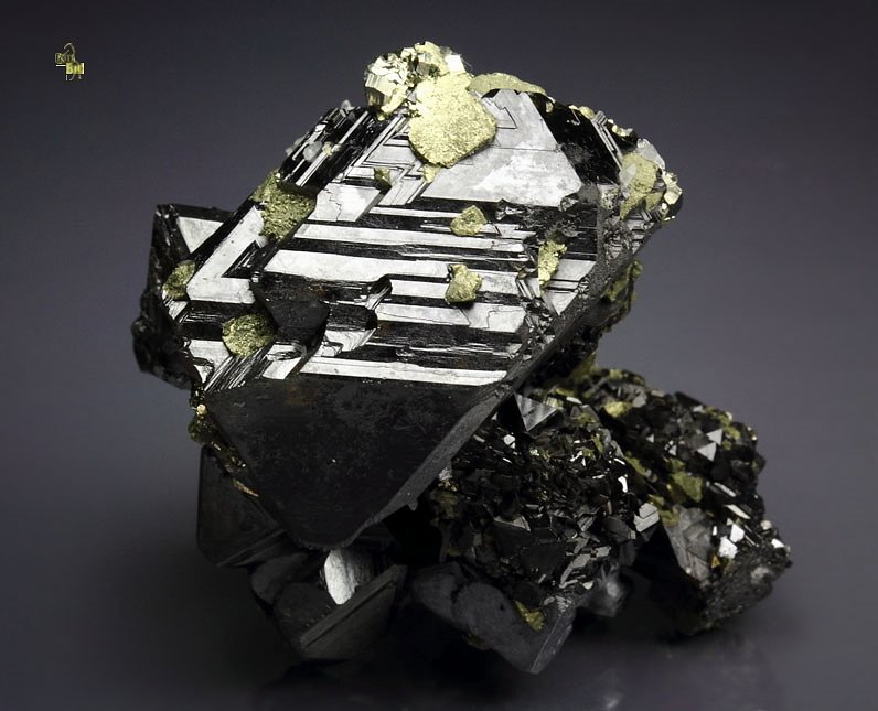 SPHALERITE octahedrons, CHALCOPYRITE, GALENA, QUARTZ, PYRITE