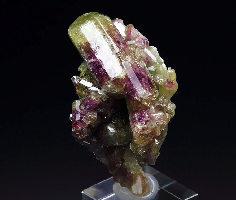 gemmy bi-terminated VESUVIANITE bi-color