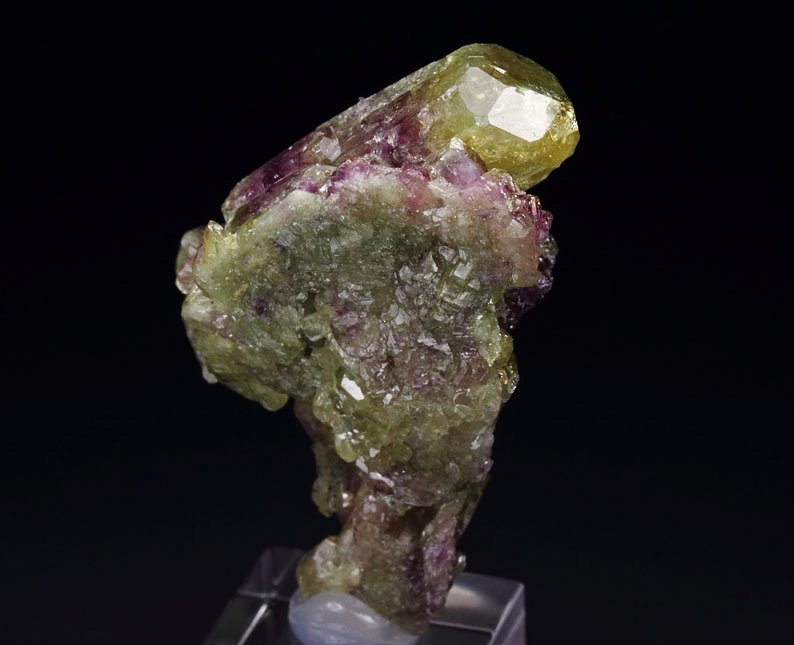 gemmy bi-terminated VESUVIANITE bi-color