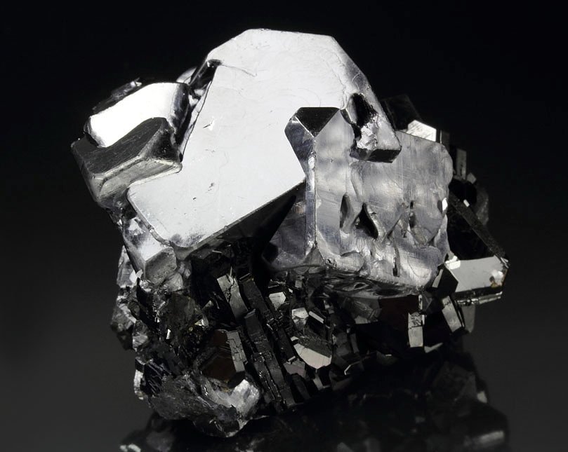 twinned GALENA, truncated SPHALERITE tetrahedrons