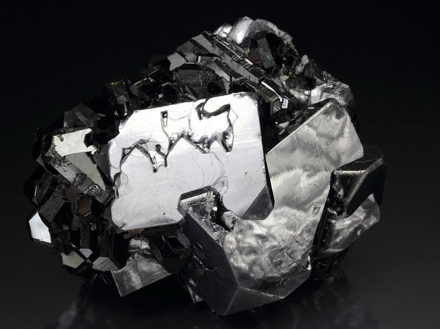 twinned GALENA, truncated SPHALERITE tetrahedrons