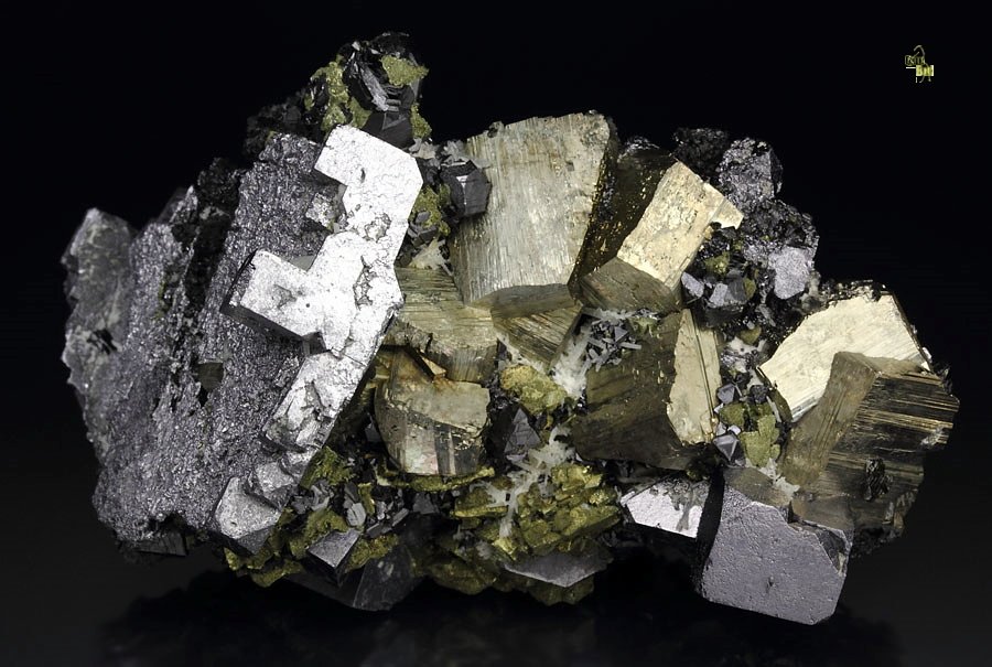 skeletal GALENA, PYRITE, CHALCOPYRITE, SPHALERITE