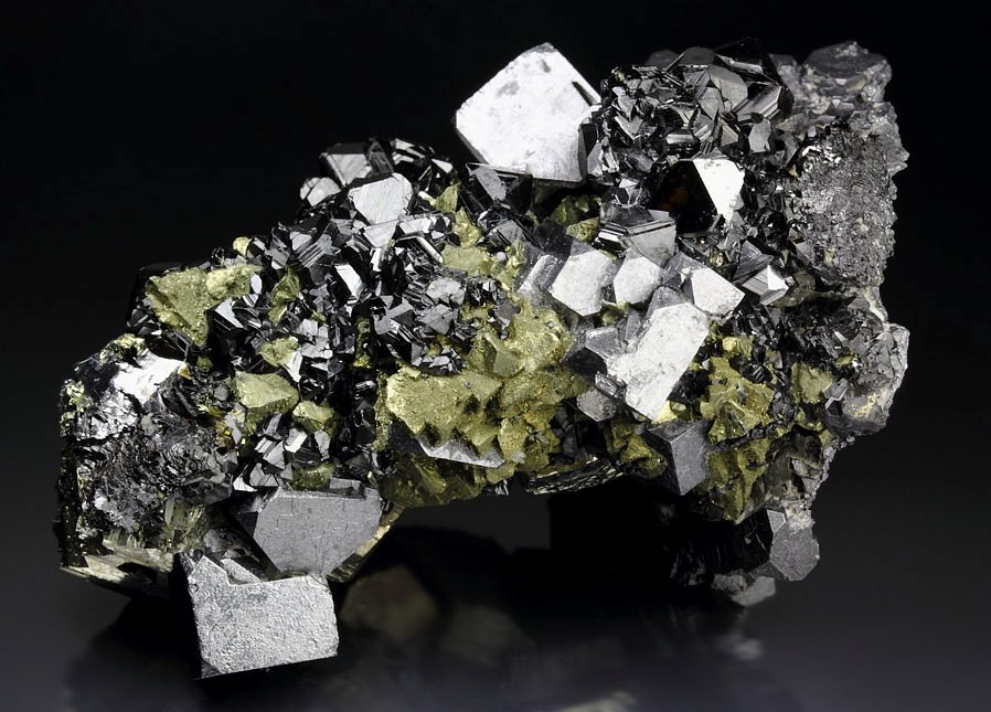 skeletal GALENA, PYRITE, CHALCOPYRITE, SPHALERITE